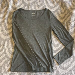 Basic gray long sleeve Top